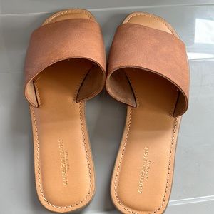 American Eagle Sandals